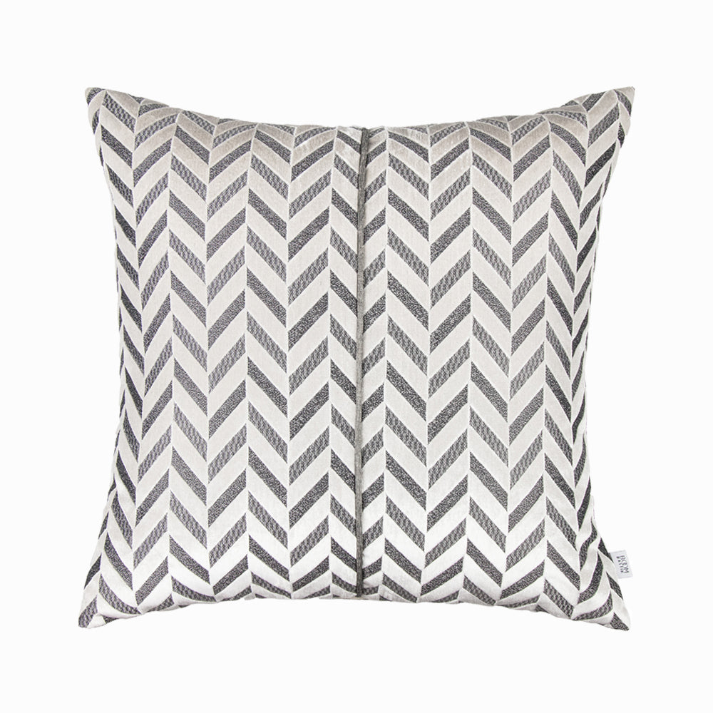 SQUARE PILLOW WİTH CHEVRON PRİNT